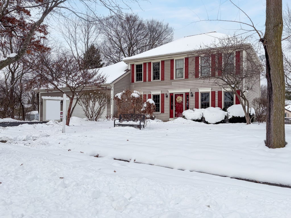 833 East Sterling Avenue, West Chicago