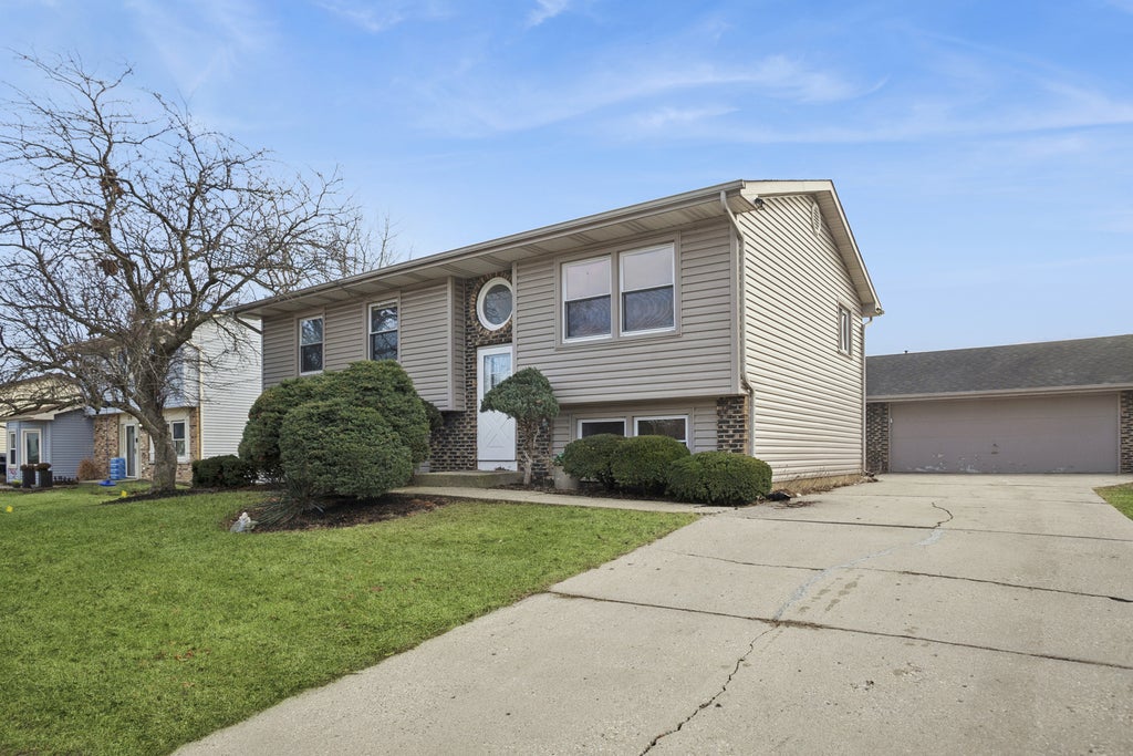 33 Opal Avenue, Glendale Heights