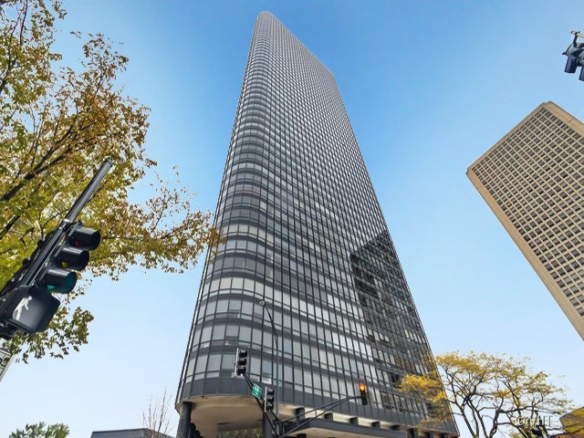 5415 North Sheridan Road 5305, Chicago, 60660