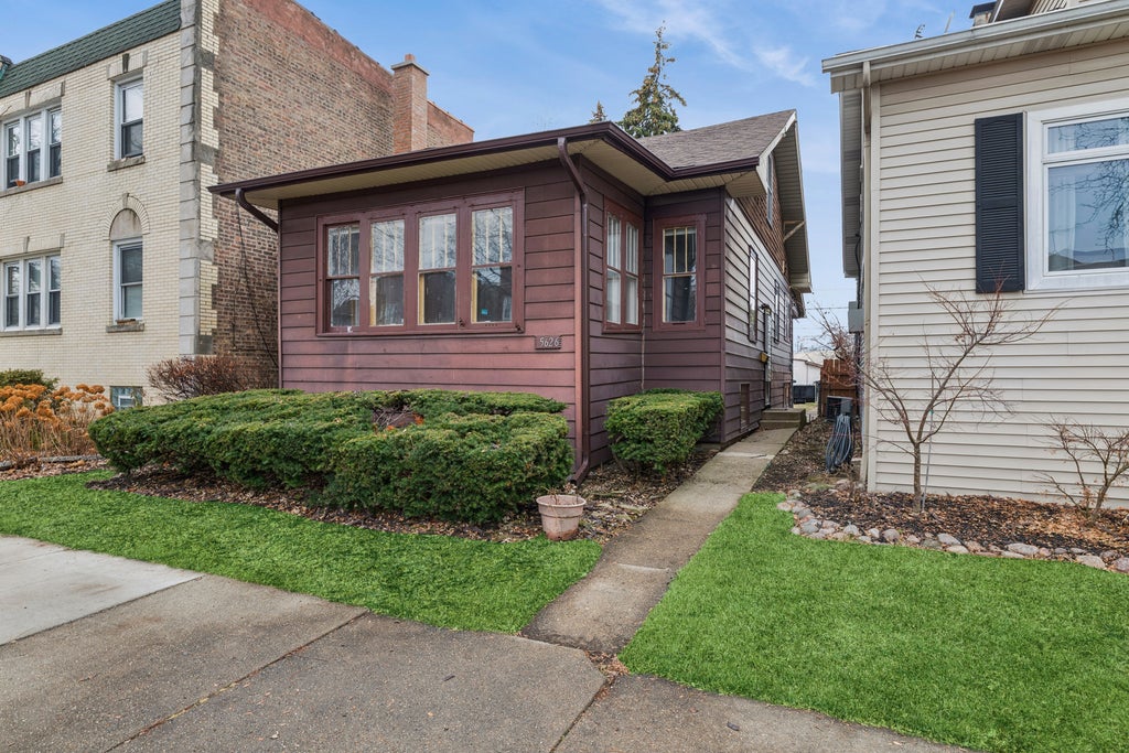 5626 North Miltimore Avenue, Chicago