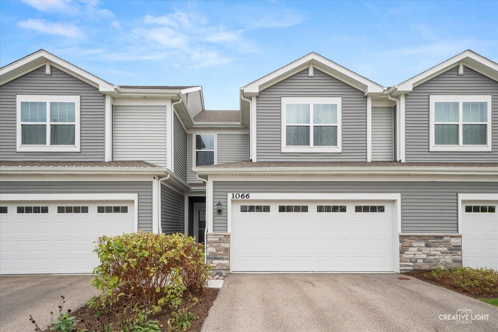 1066 Moraine Drive, South Elgin