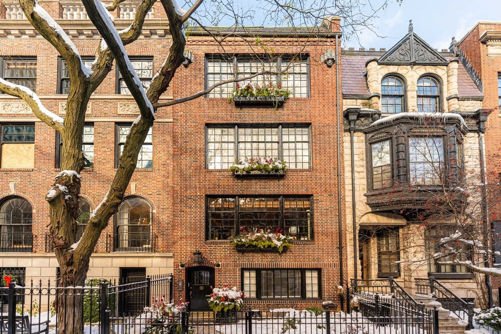 26 East Scott Street 3, Chicago, 60610