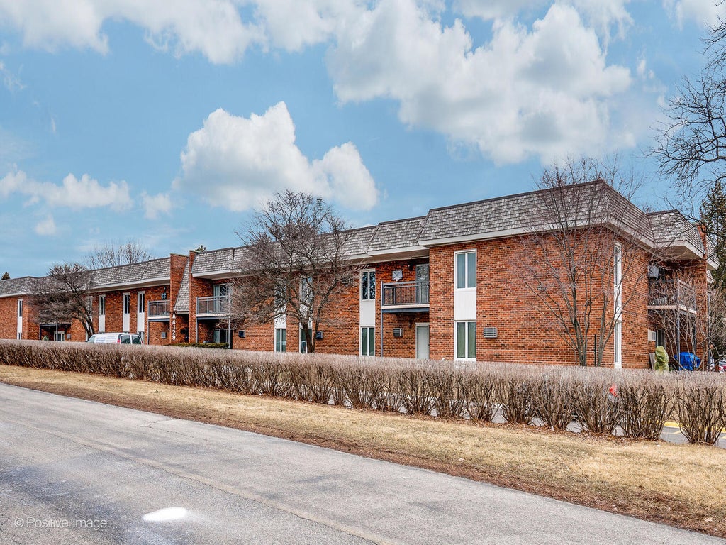 4129 Saratoga Avenue 106, Downers Grove