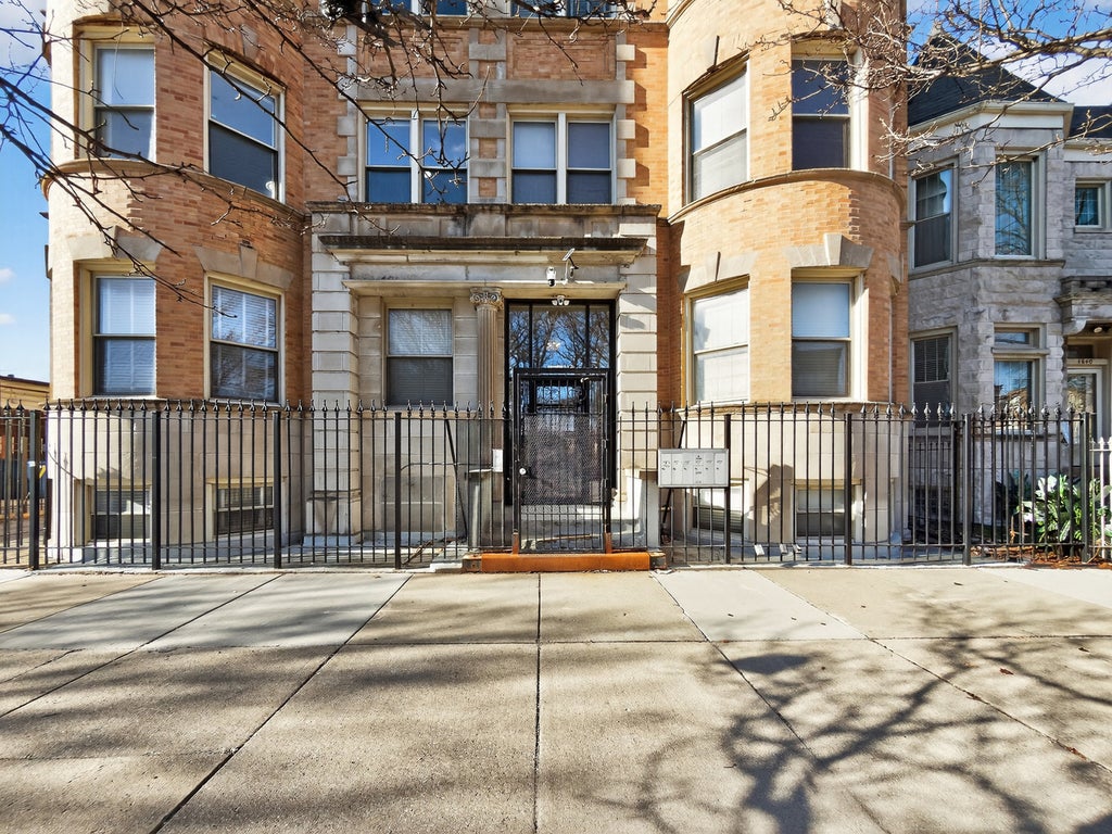 4646 South Prairie Avenue 2s, Chicago, 60653