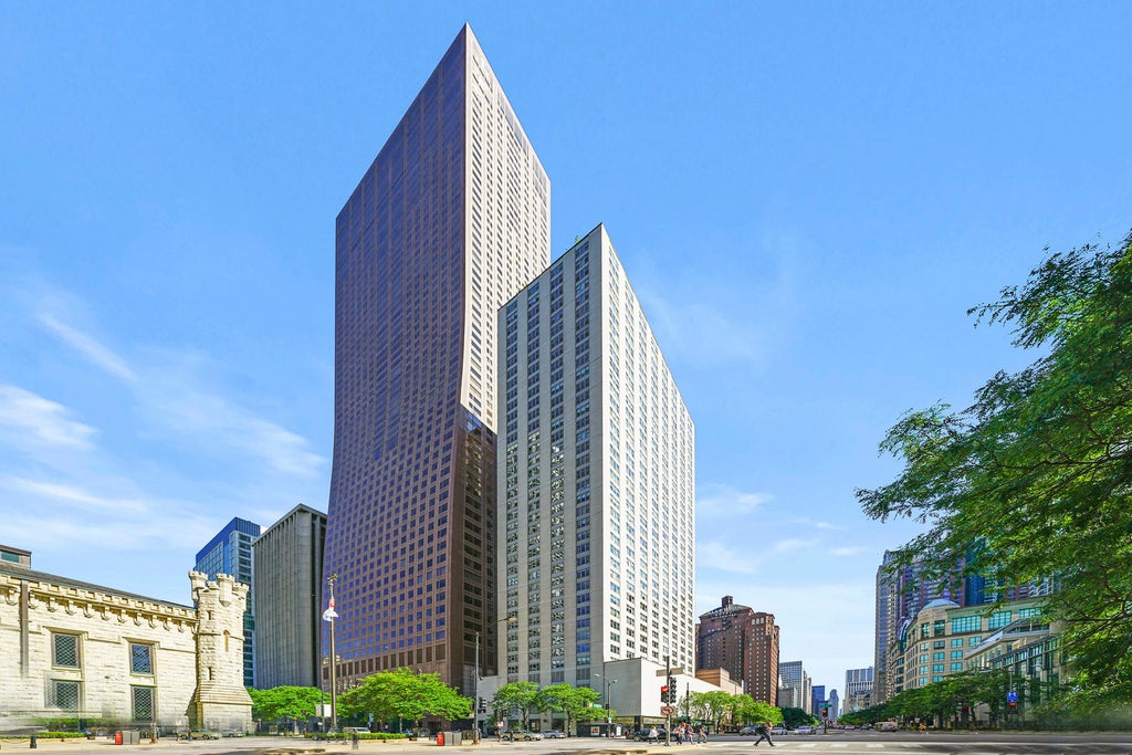 777 North Michigan Avenue 1601, Chicago, 60611