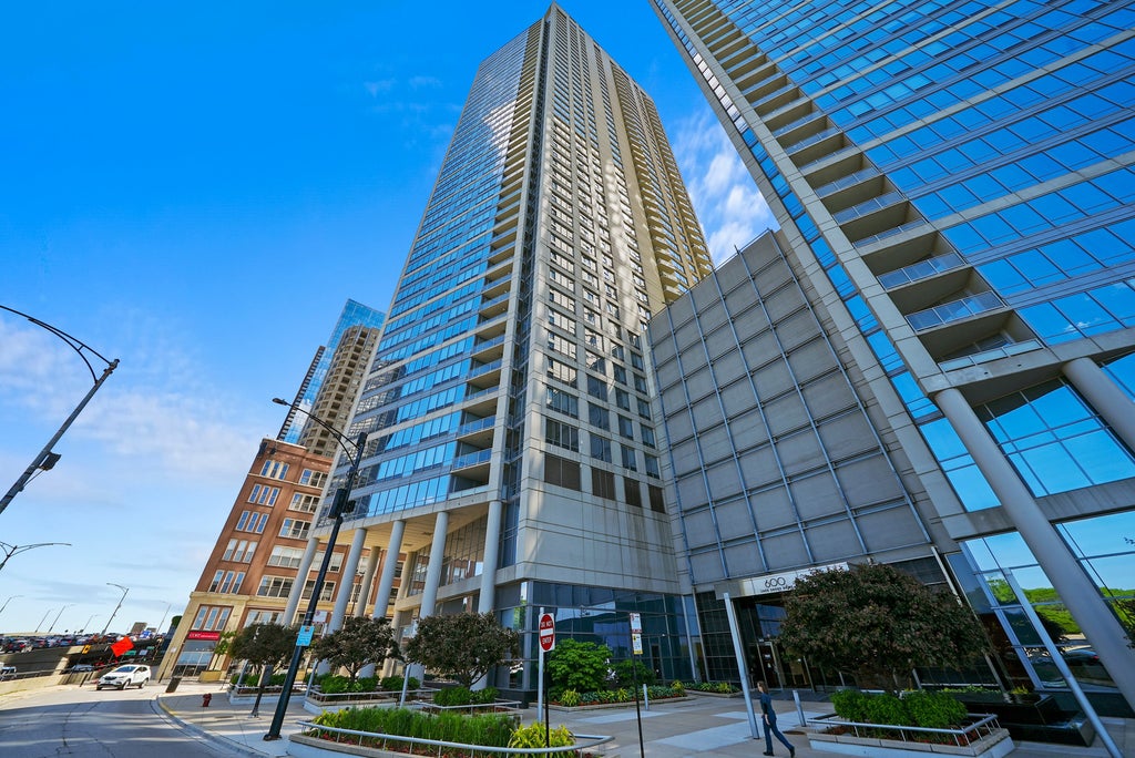600 North Lake Shore Drive 1105, Chicago, 60611