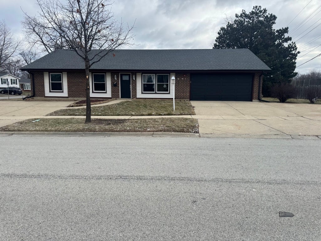 7315 Cumberland Drive, Hanover Park