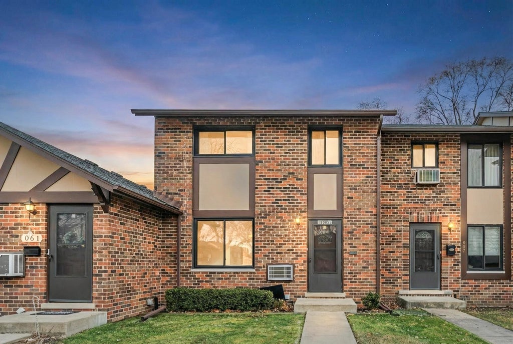 18w063 14th Street, Villa Park