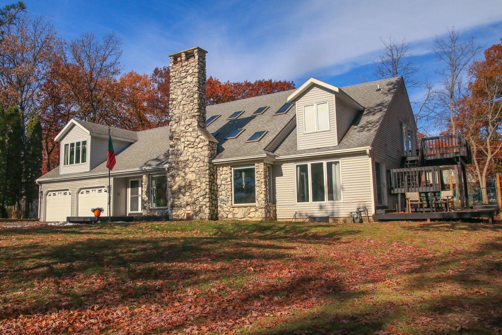 129 Cornwall Drive, Crete