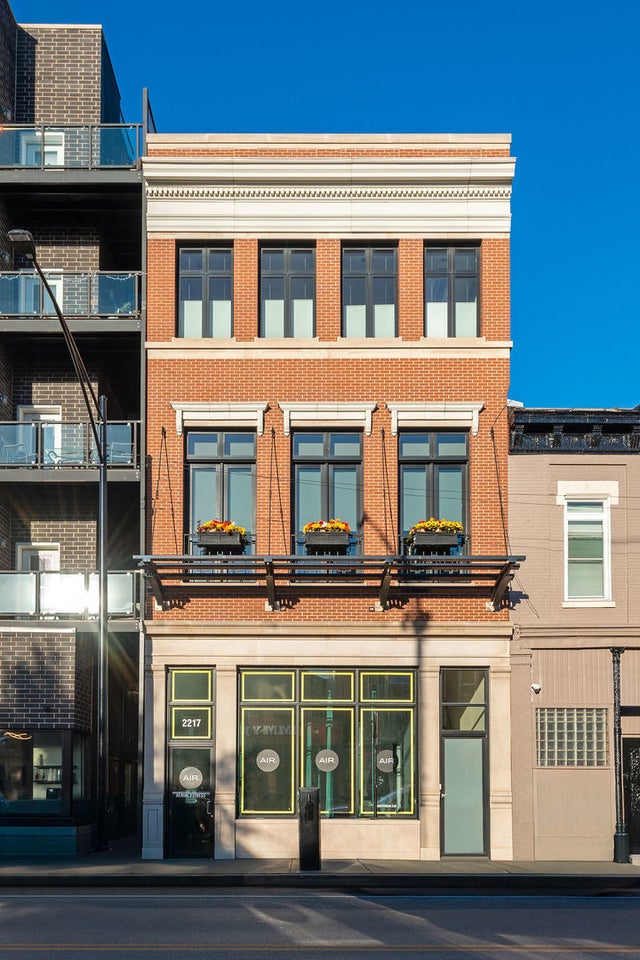 2217 North Clybourn Avenue, Chicago