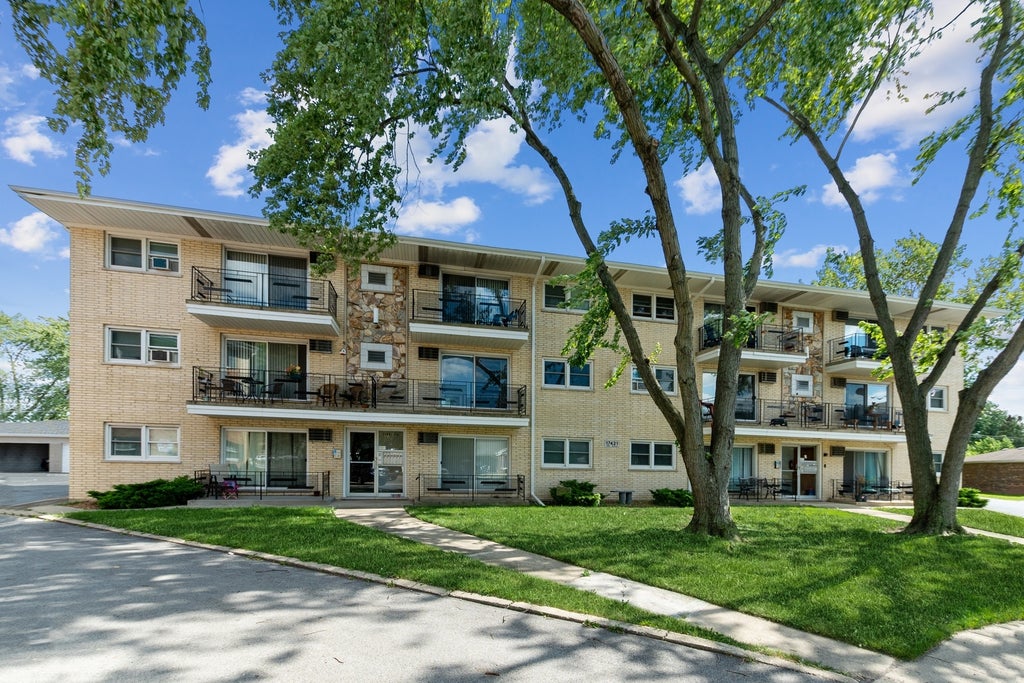 17421 70th Avenue 6e, Tinley Park