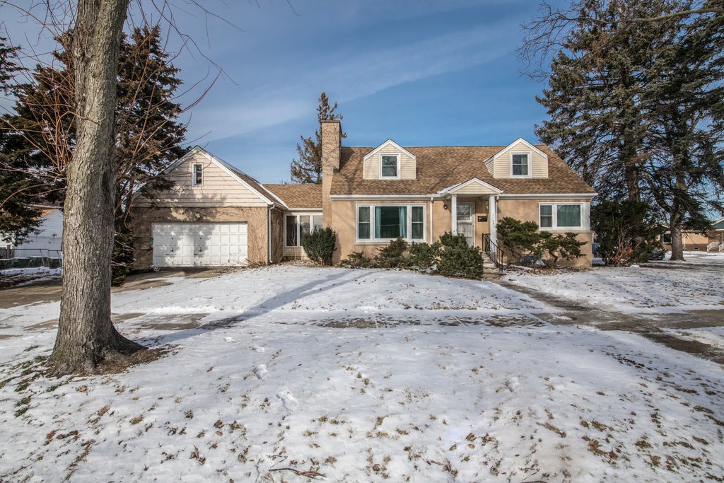 7340 West Keeney Street, Niles