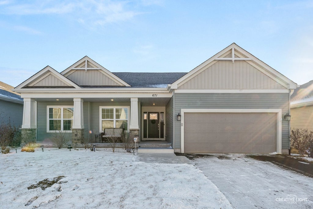 671 Virginia Street, Elburn