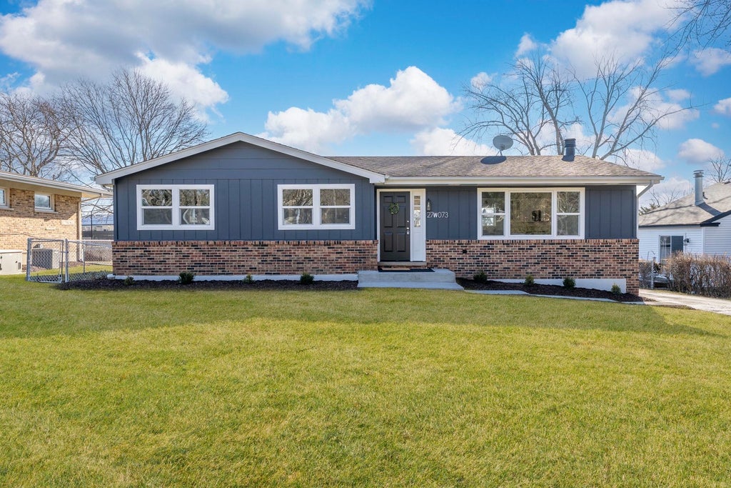 27w073 Jewell Road, Winfield