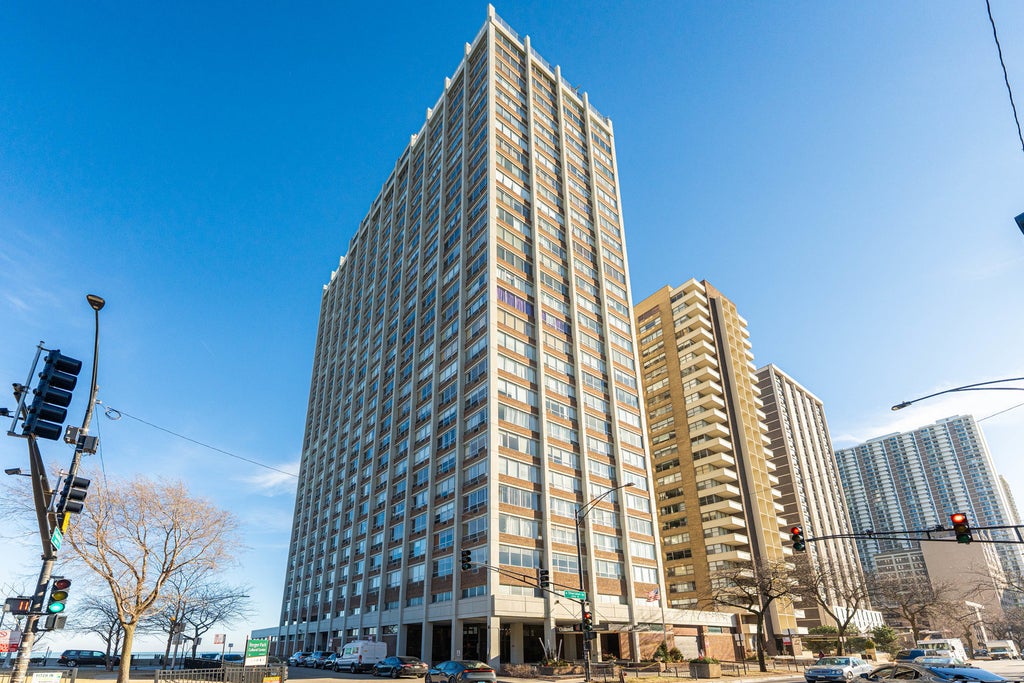 6171 North Sheridan Road 2311-2312, Chicago, 60660