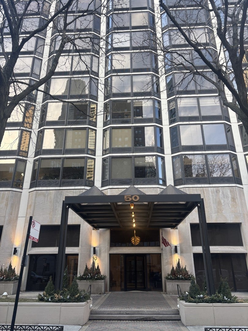 50 East Bellevue Place 1504, Chicago, 60611