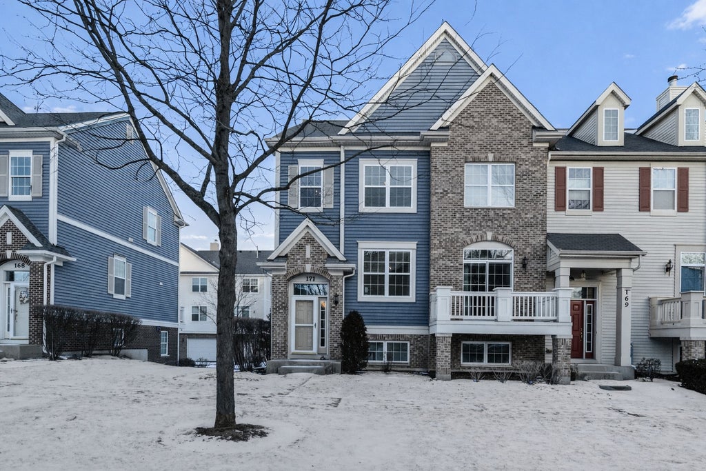 171 Shaftesbury Street 171, Carol Stream