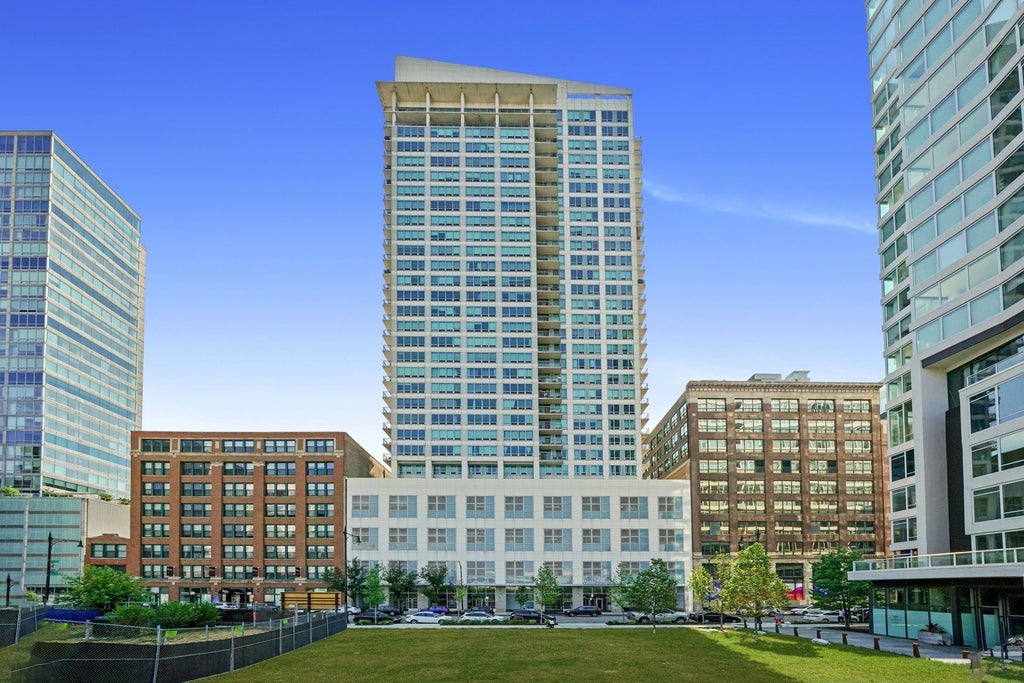 701 South Wells Street 902, Chicago, 60607