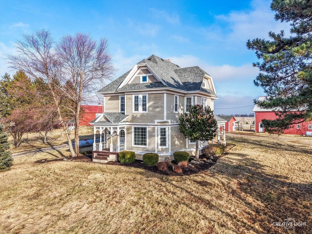 10256 Somonauk Road, Hinckley