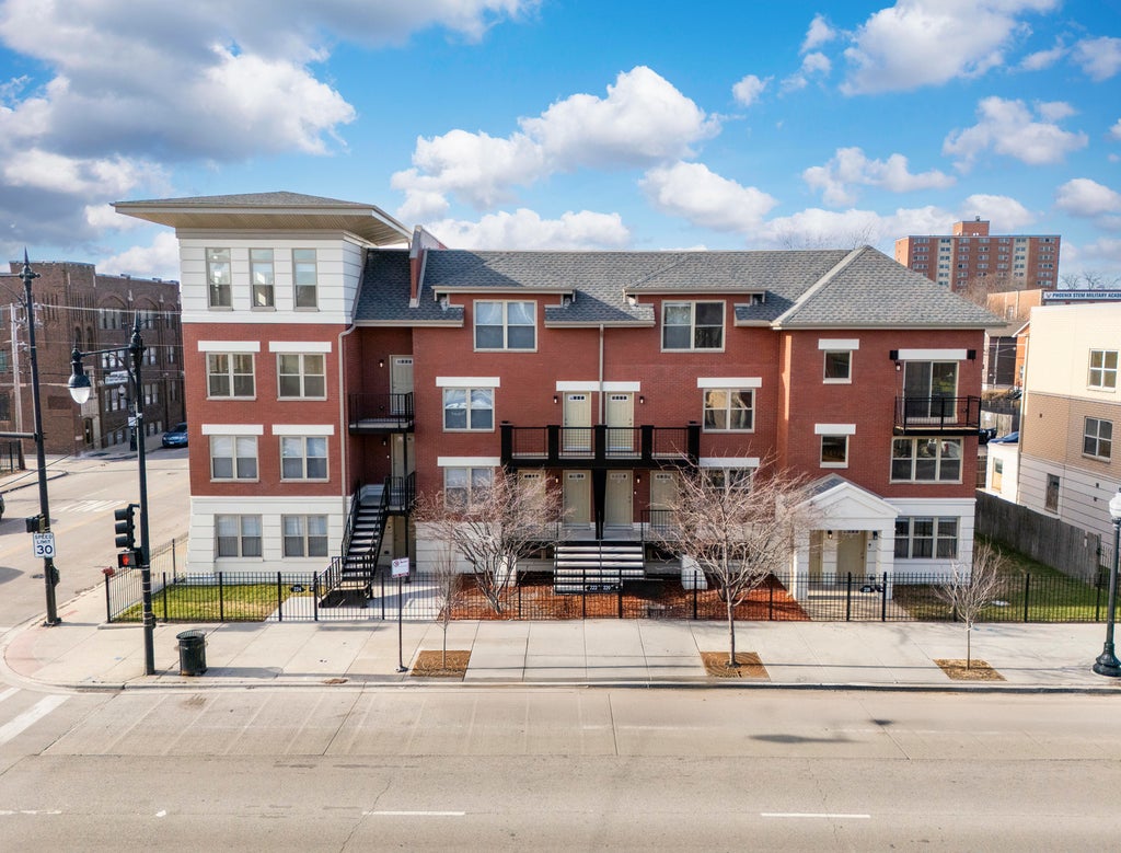222 South Western Avenue A, Chicago, 60612