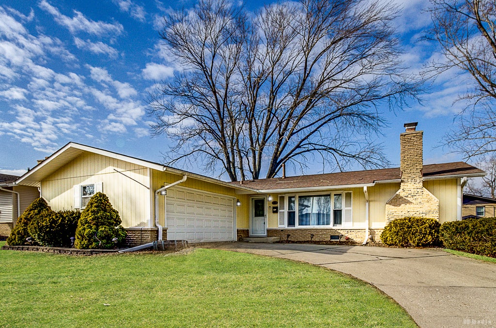 6114 Rob Roy Drive, Oak Forest