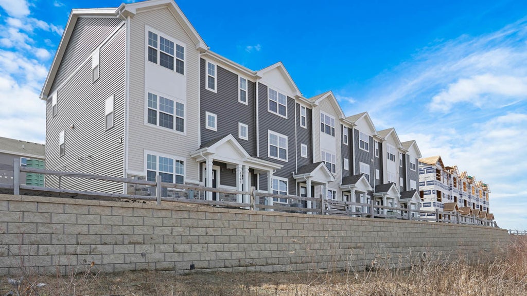 2668 Arrowhead Drive, Pingree Grove