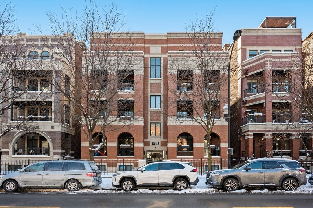 1025 West Monroe Street 3w, Chicago, 60607