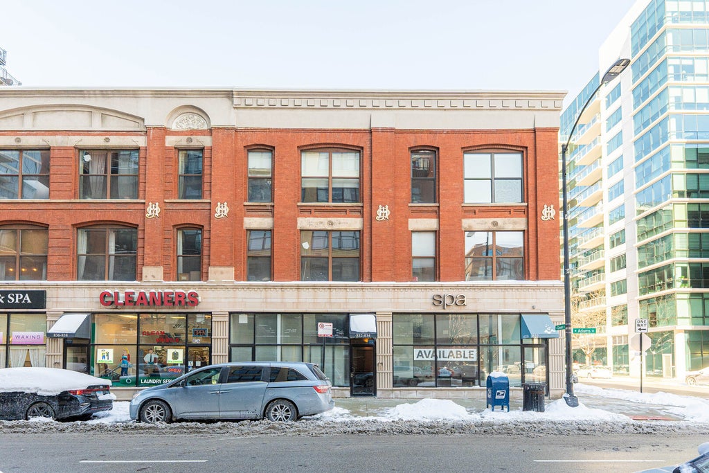 832 West Adams Street 2, Chicago, 60607