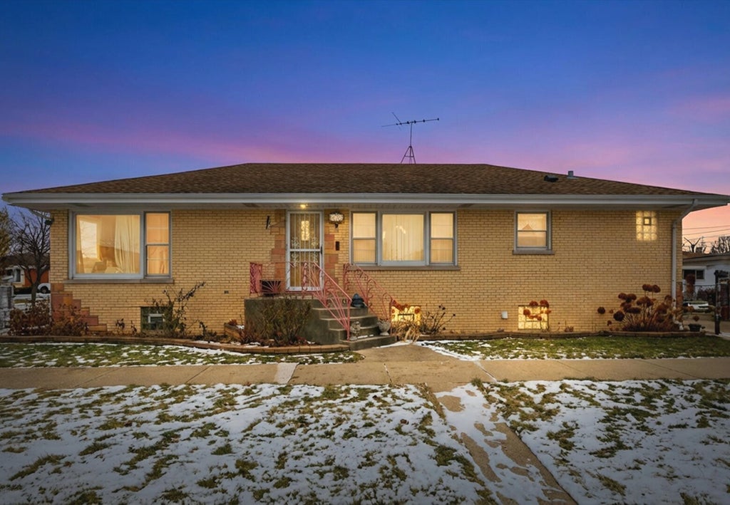 4724 North Ozark Avenue, Norridge