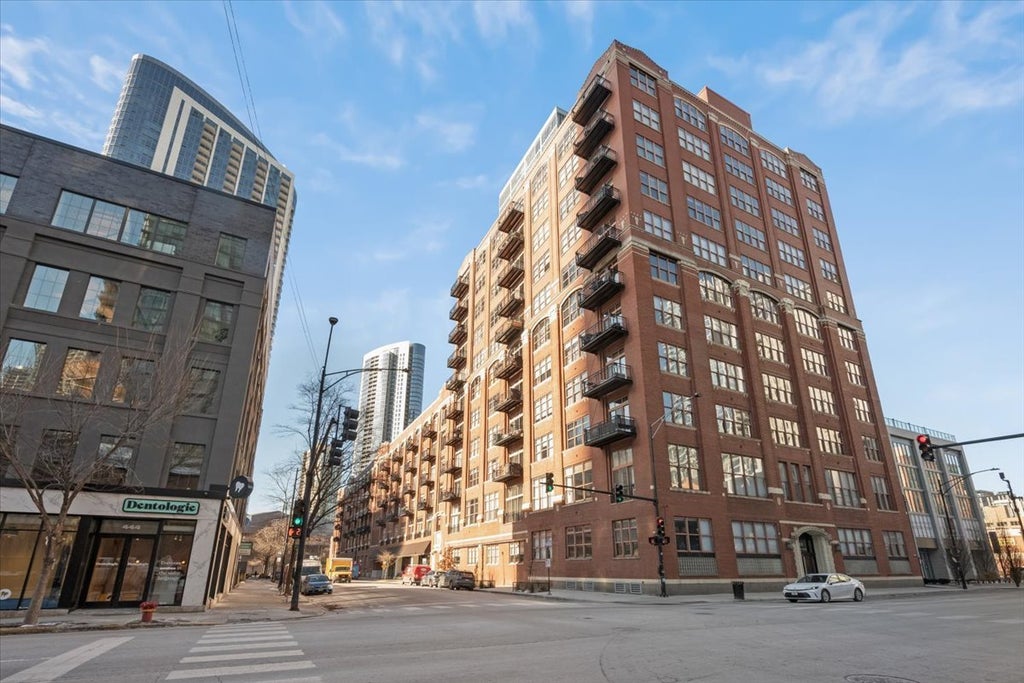 360 West Illinois Street 9a, Chicago, 60654