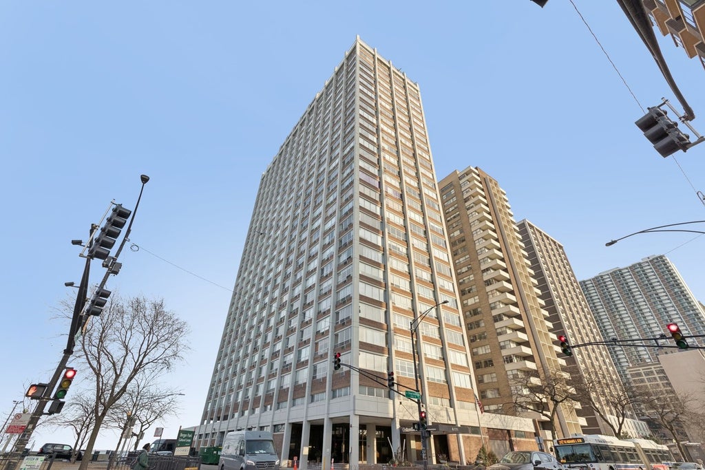 6171 North Sheridan Road 2601, Chicago, 60660