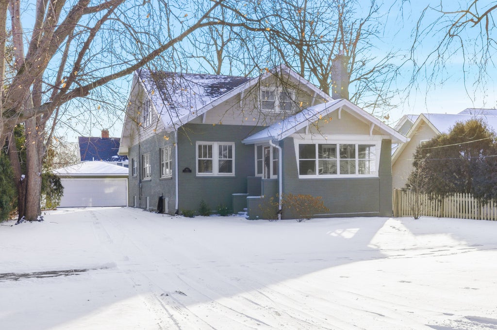 312 East Lincoln Avenue, Wheaton