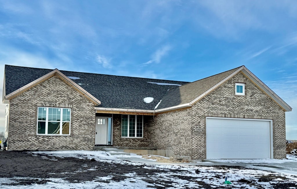 1927 Parkside Drive, Sycamore