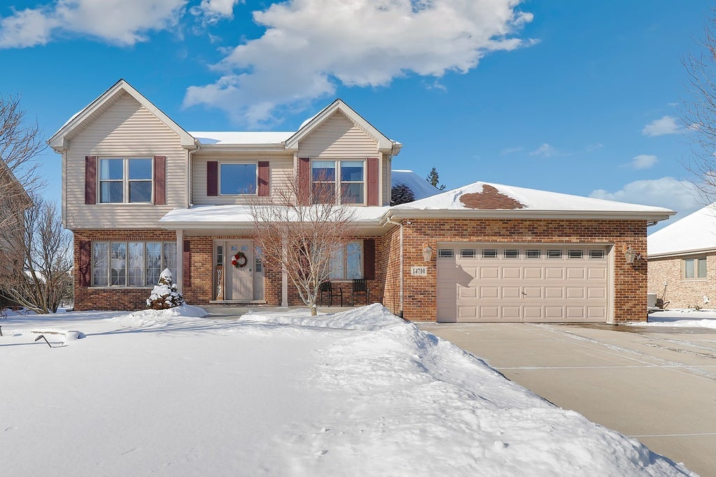14710 South Heathcliff Road, Homer Glen