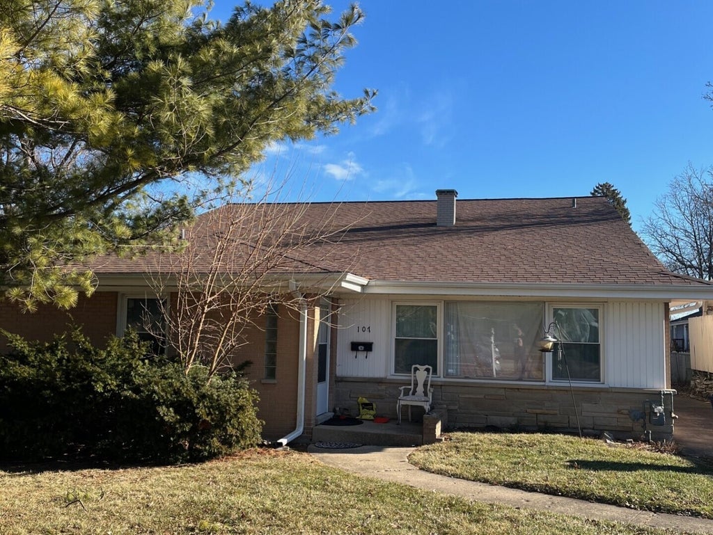 107 North Pierce Avenue, Wheaton