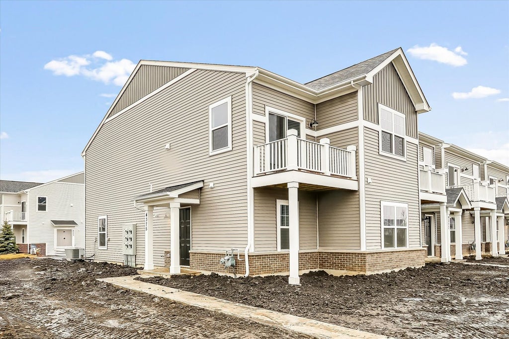 341 Kingsport Drive, South Elgin