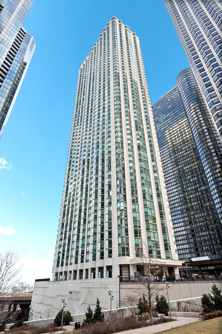 195 North Harbor Drive 408, Chicago, 60601