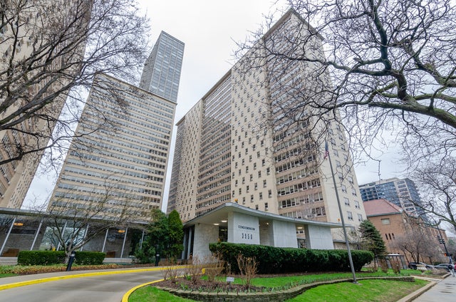 3950 North Lake Shore Drive 1811, Chicago, 60613