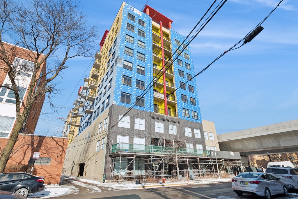 1122 West Catalpa Avenue 1016, Chicago, 60640