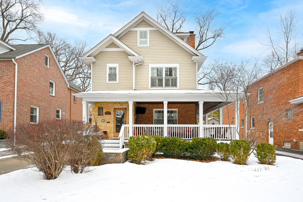 563 Taylor Avenue, Glen Ellyn