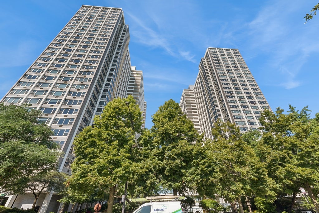 4250 North Marine Drive 2308, Chicago, 60613