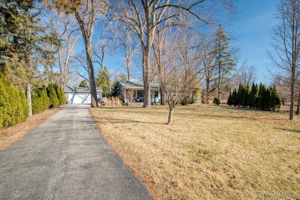 332 Evergreen Drive, Batavia