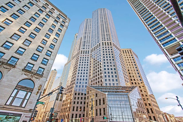 950 North Michigan Avenue 4605, Chicago