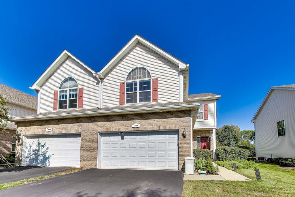 1086 Lily Field Lane, Bolingbrook
