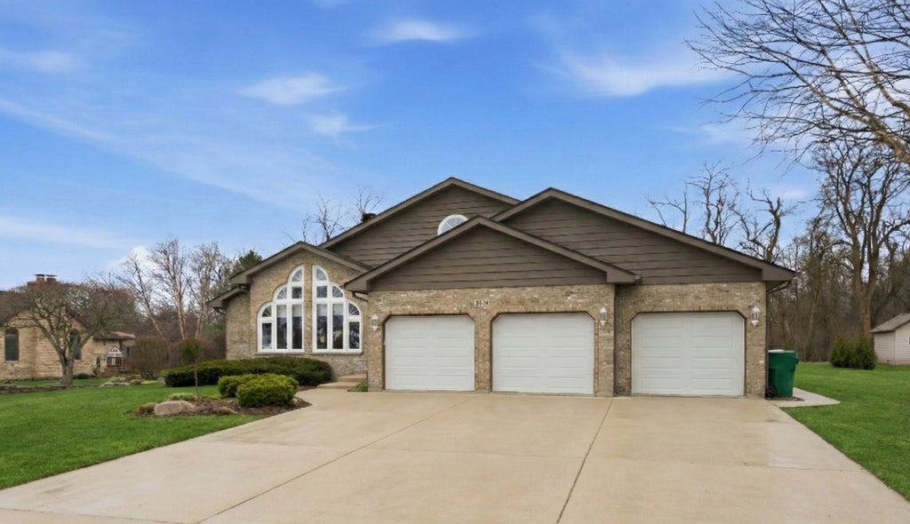 16754 Pineview Drive, Homer Glen