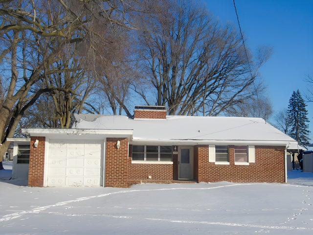 108 North Locust Street, Maroa