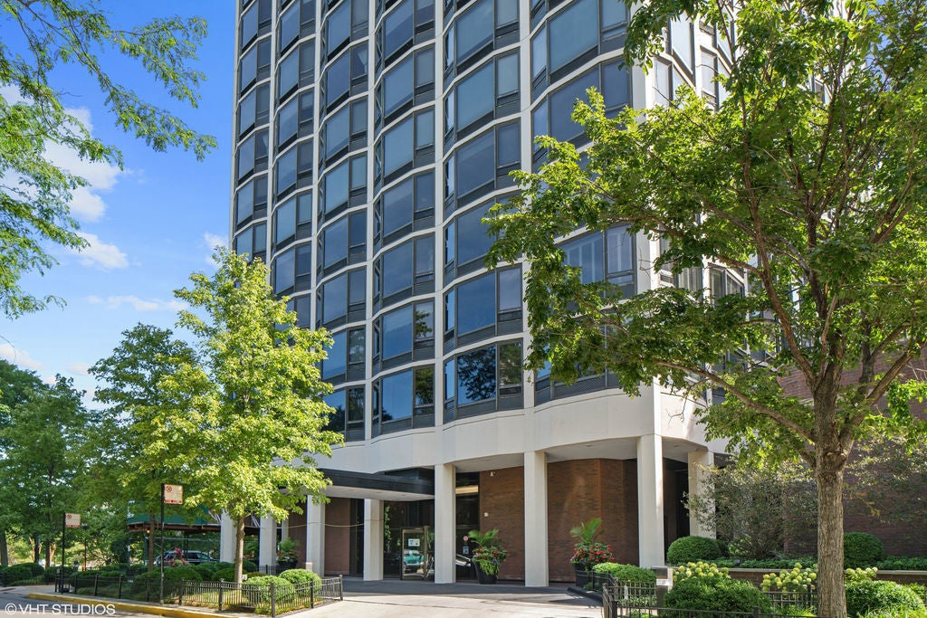 1555 North Astor Street 23se, Chicago