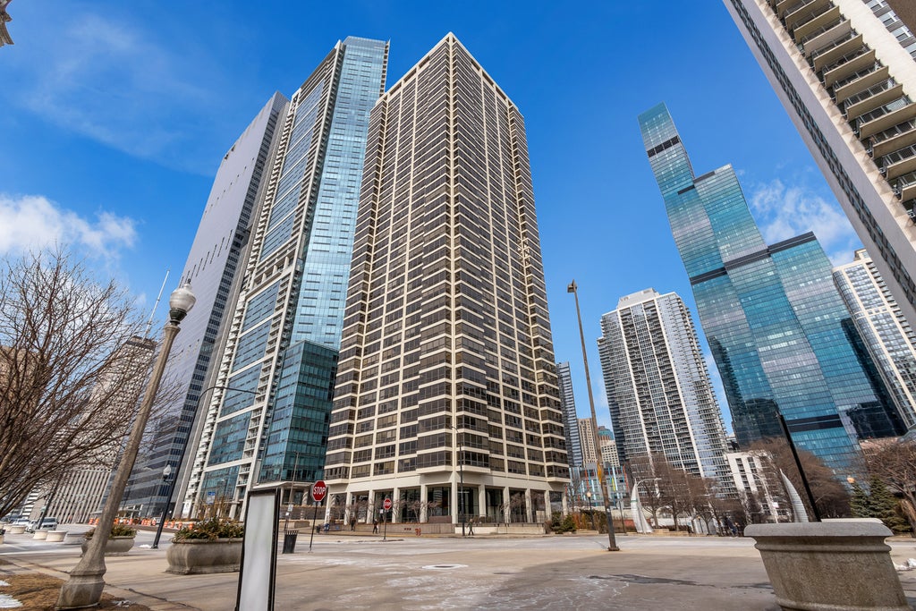 360 East Randolph Street 2307, Chicago, 60601