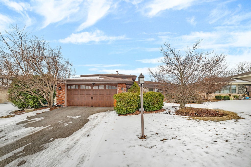 15601 Ridgeland Avenue, Oak Forest