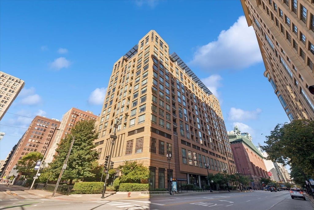 520 South State Street 807, Chicago, 60605
